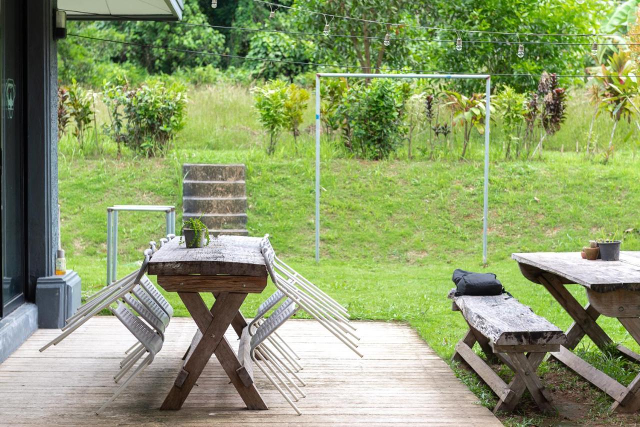 Monkey Dive Hostel Khaolak Khao Lak Exterior photo