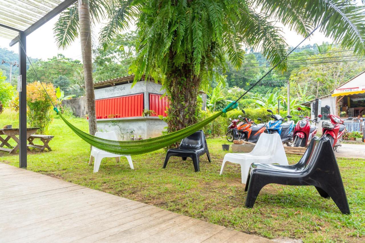 Monkey Dive Hostel Khaolak Khao Lak Exterior photo